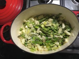 Leek, potato and asparagus soup ingredients